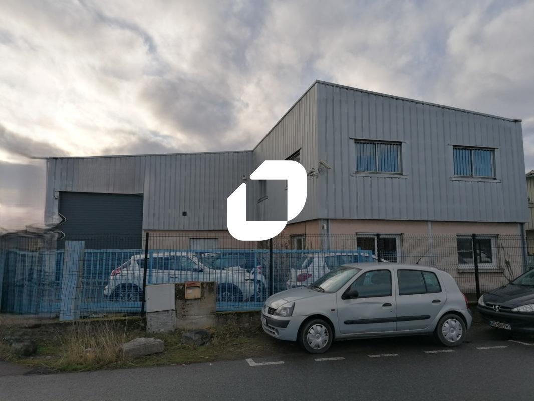 Industrial in Anse for lease Building Photo- Image 1 of 26