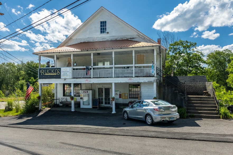 489 Hampton Rd, Pomfret Center, CT for sale - Primary Photo - Image 1 of 1