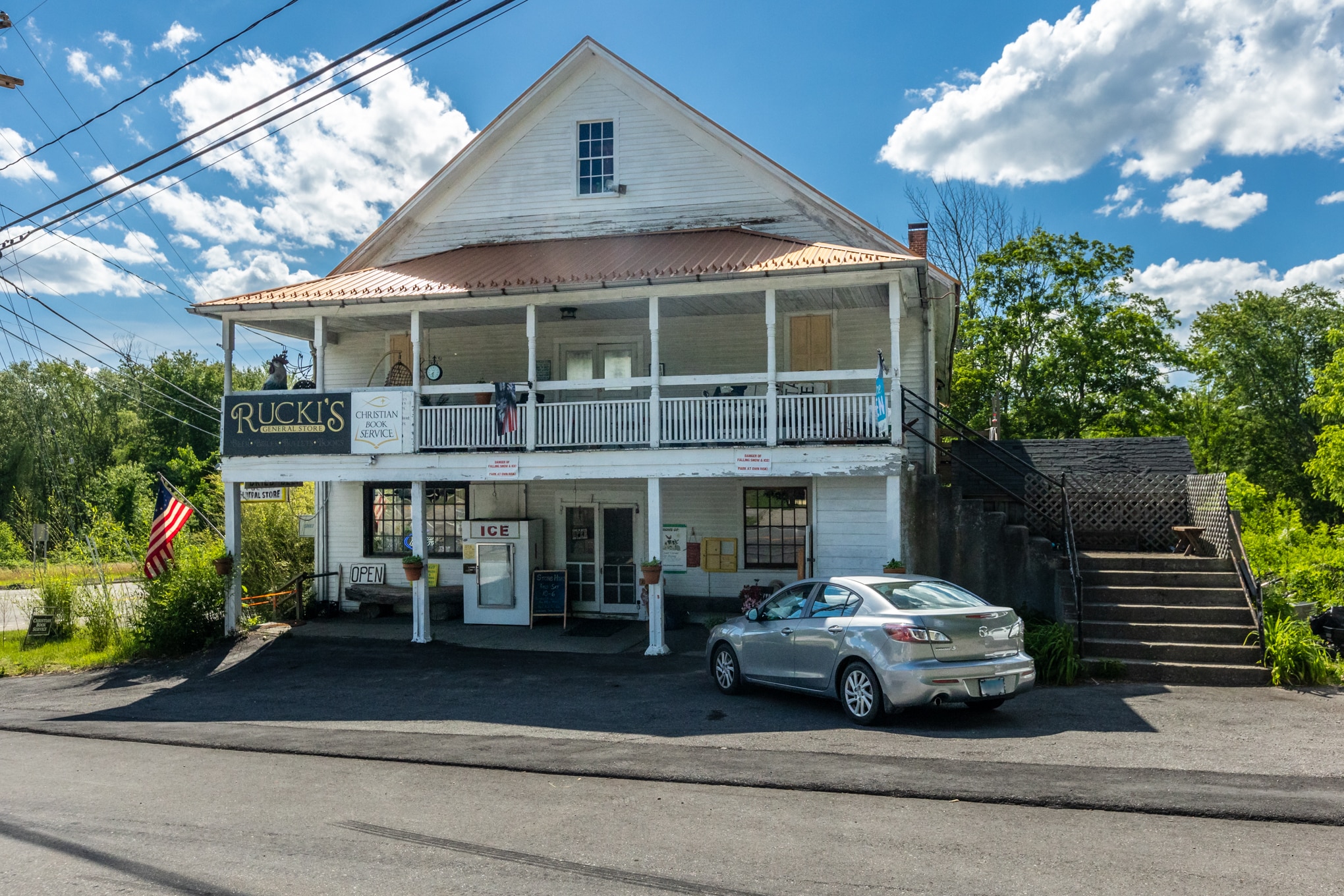 489 Hampton Rd, Pomfret Center, CT for sale Primary Photo- Image 1 of 1