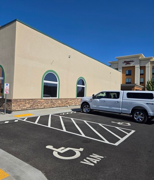 3719 Plaza Way, Kennewick, WA for lease - Building Photo - Image 3 of 5