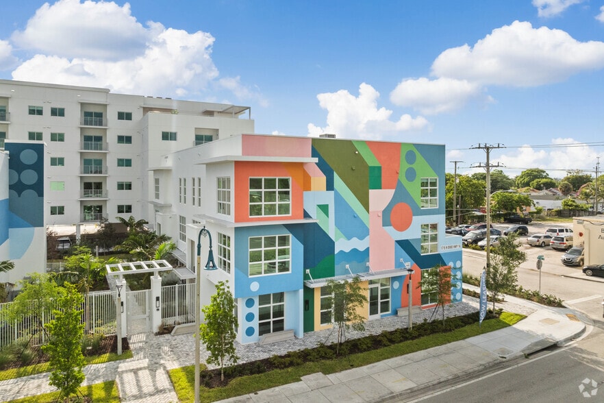 1715 N Dixie Hwy, Lake Worth, FL for lease - Building Photo - Image 3 of 8