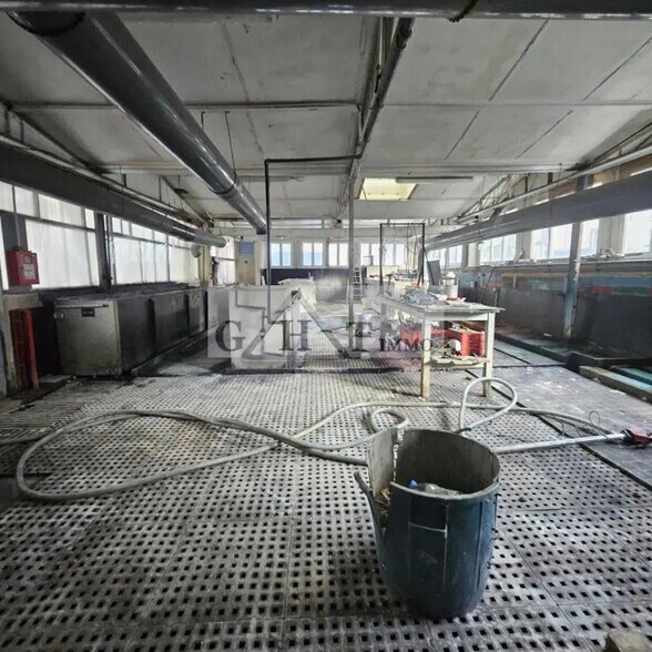 Industrial in Alfortville for sale - Building Photo - Image 2 of 8