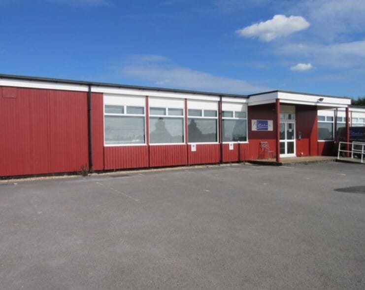 Stovolds Hl, Cranleigh for sale - Building Photo - Image 1 of 1