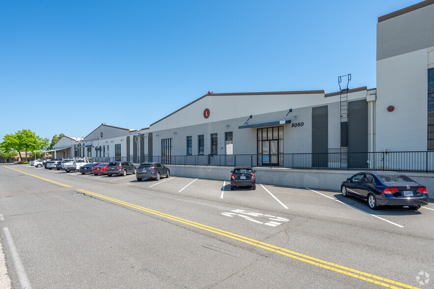 5022 Bailey Loop, Mcclellan, CA for lease - Building Photo - Image 1 of 16