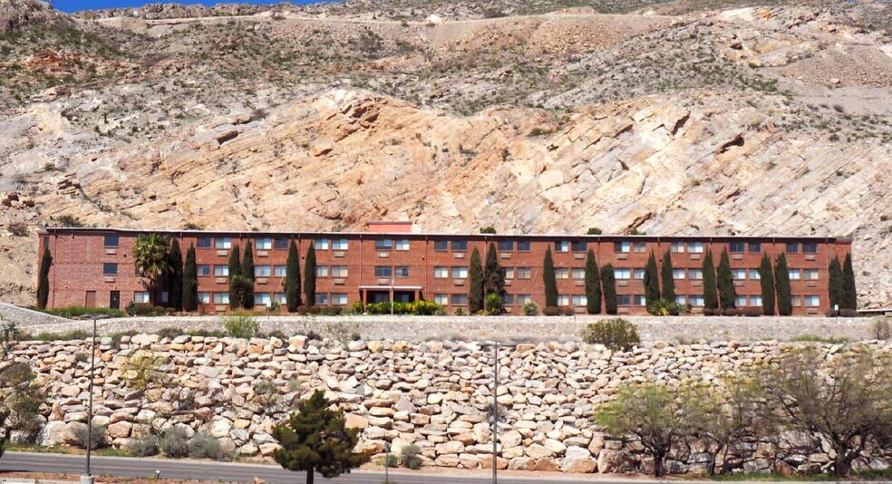 1831 Murchison Dr, El Paso, TX for sale - Primary Photo - Image 1 of 1