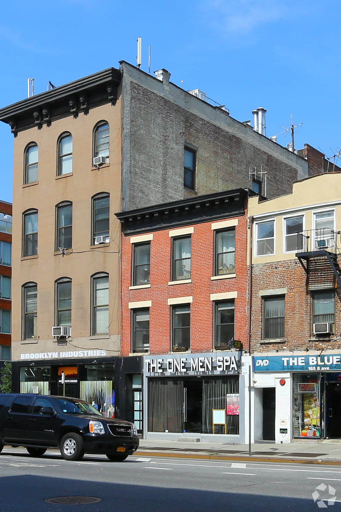 163 Eighth Ave, New York, NY for lease Primary Photo- Image 1 of 9