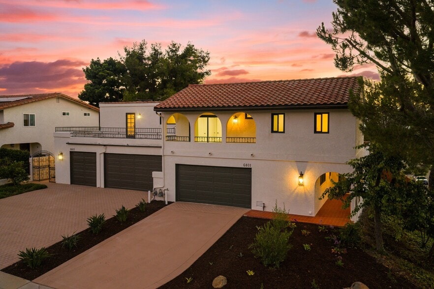 6801 El Fuerte St, Carlsbad, CA for sale - Building Photo - Image 2 of 23