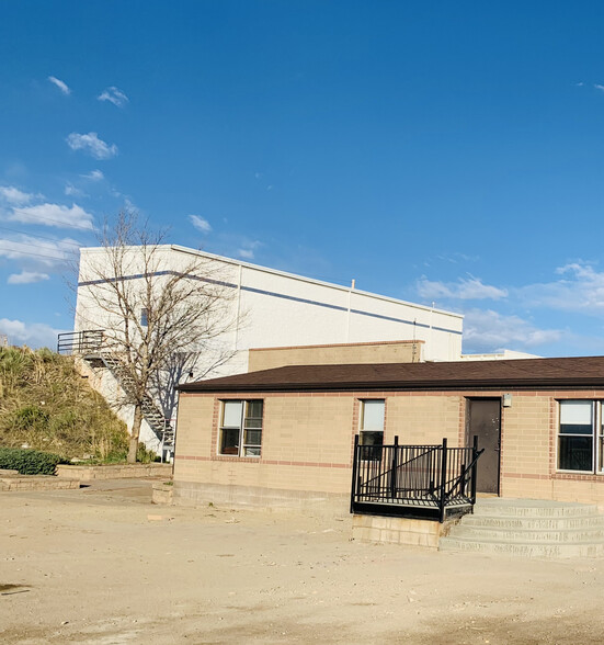 6766 E County Road 18, Johnstown, CO for sale - Primary Photo - Image 1 of 15