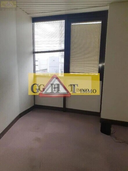 Office in Drancy for lease - Interior Photo - Image 3 of 10