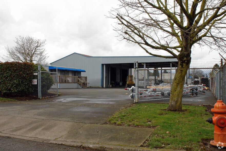 5305 NE 115th Ave, Portland, OR for lease - Primary Photo - Image 2 of 5