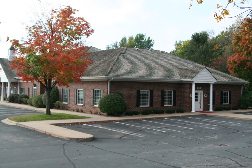 3610-3622 County Road 101, Wayzata, MN for sale - Primary Photo - Image 1 of 1