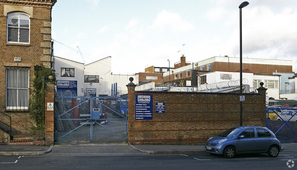 4 Blundell St, London for sale - Building Photo - Image 1 of 1