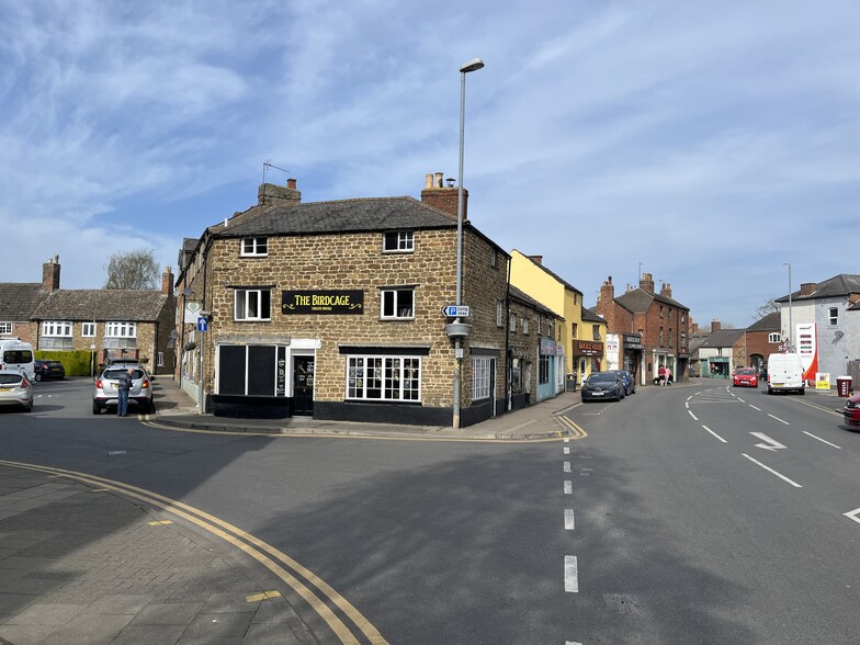2 Melton Rd, Oakham for sale - Building Photo - Image 1 of 1