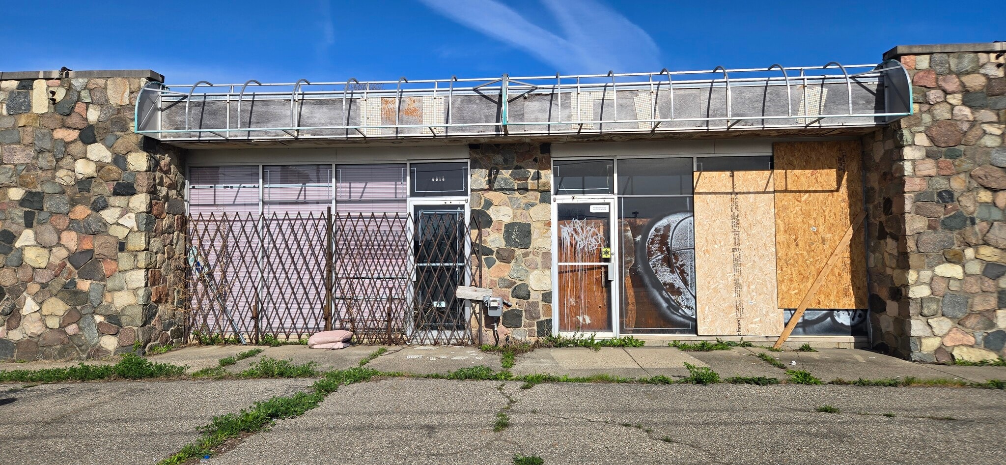 4818 Clio Rd, Flint, MI for sale Building Photo- Image 1 of 3
