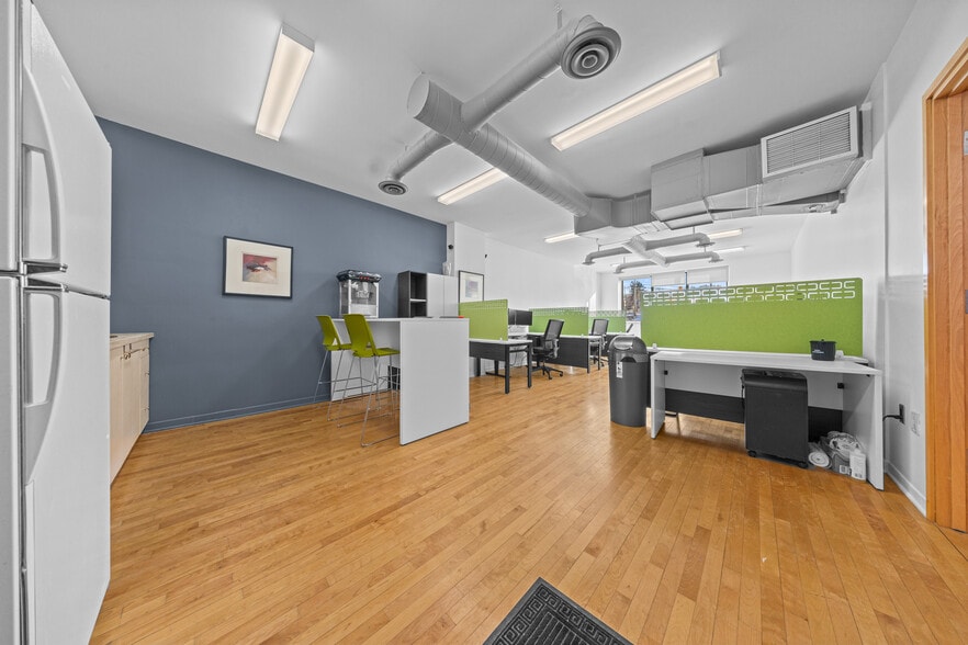 342-354 Richmond Rd, Ottawa, ON for lease - Interior Photo - Image 2 of 13