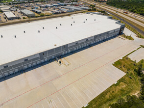 1000 S J Elmer Weaver Fwy, Cedar Hill, TX - AERIAL  map view