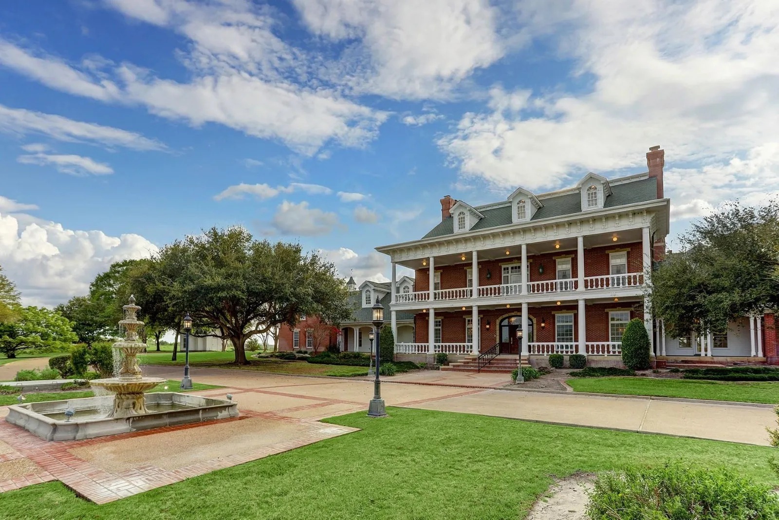 5211 Cedar Hill Rd, Brenham, TX for sale Building Photo- Image 1 of 2