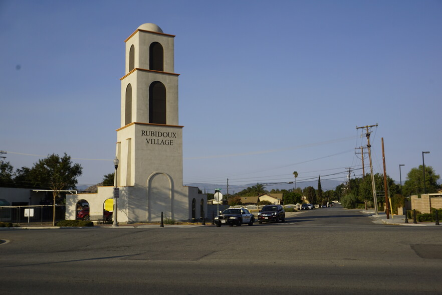 5298-5300 Mission Blvd, Jurupa Valley, CA for sale - Building Photo - Image 1 of 1