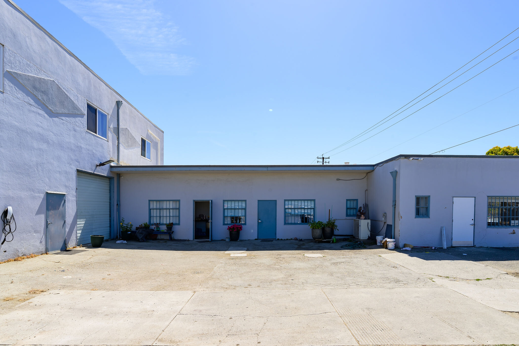 2625 Fair Oaks Ave, Redwood City, CA for lease Building Photo- Image 1 of 6