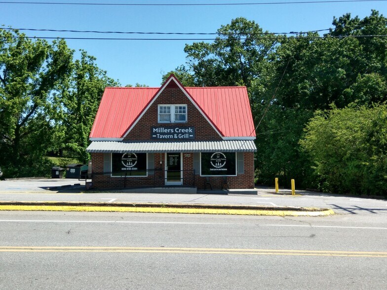 4544 Boone Trl, Millers Creek, NC 28651