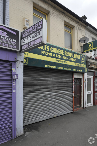 299 High Road Leytonstone, London for lease - Building Photo - Image 3 of 3