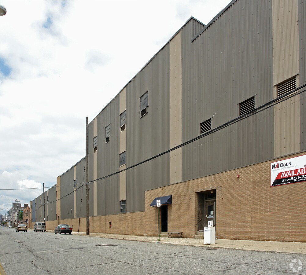 5401 Hamilton Ave, Cleveland, OH 44114