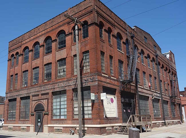 1400 W 13th St, Kansas City, MO for lease - Building Photo - Image 1 of 12