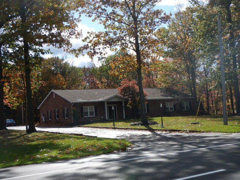 3095 Southwestern Blvd, Orchard Park, NY for sale - Building Photo - Image 1 of 1