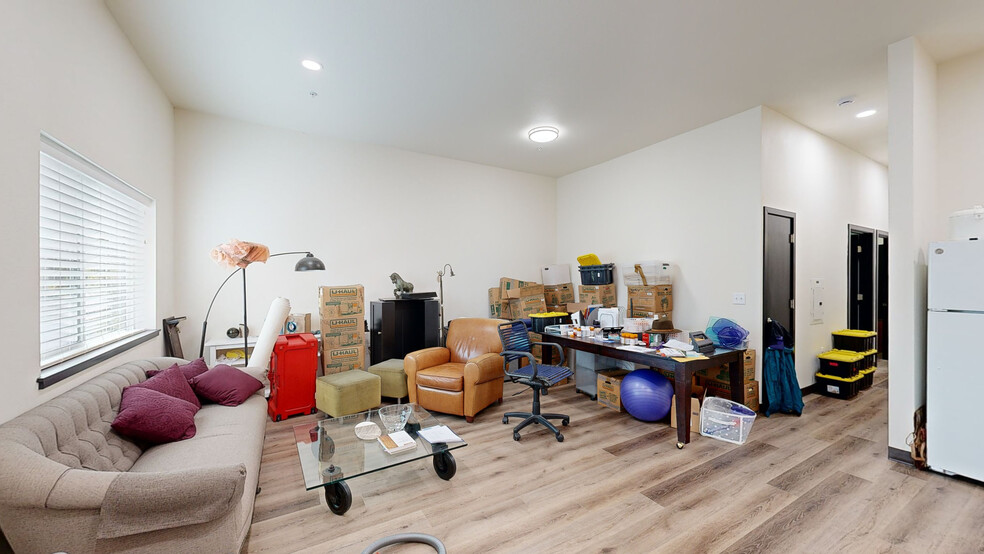 95 N Washington St, Eugene, OR for sale - Matterport 3D Scan - Image 3 of 22