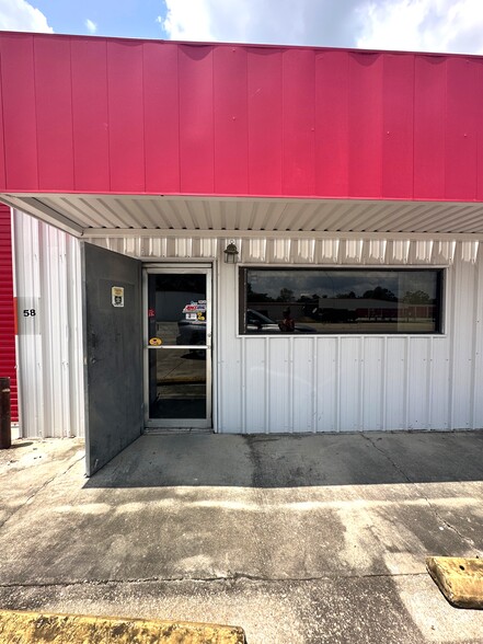 1136 Henderson Hwy, Breaux Bridge, LA for sale - Building Photo - Image 1 of 1