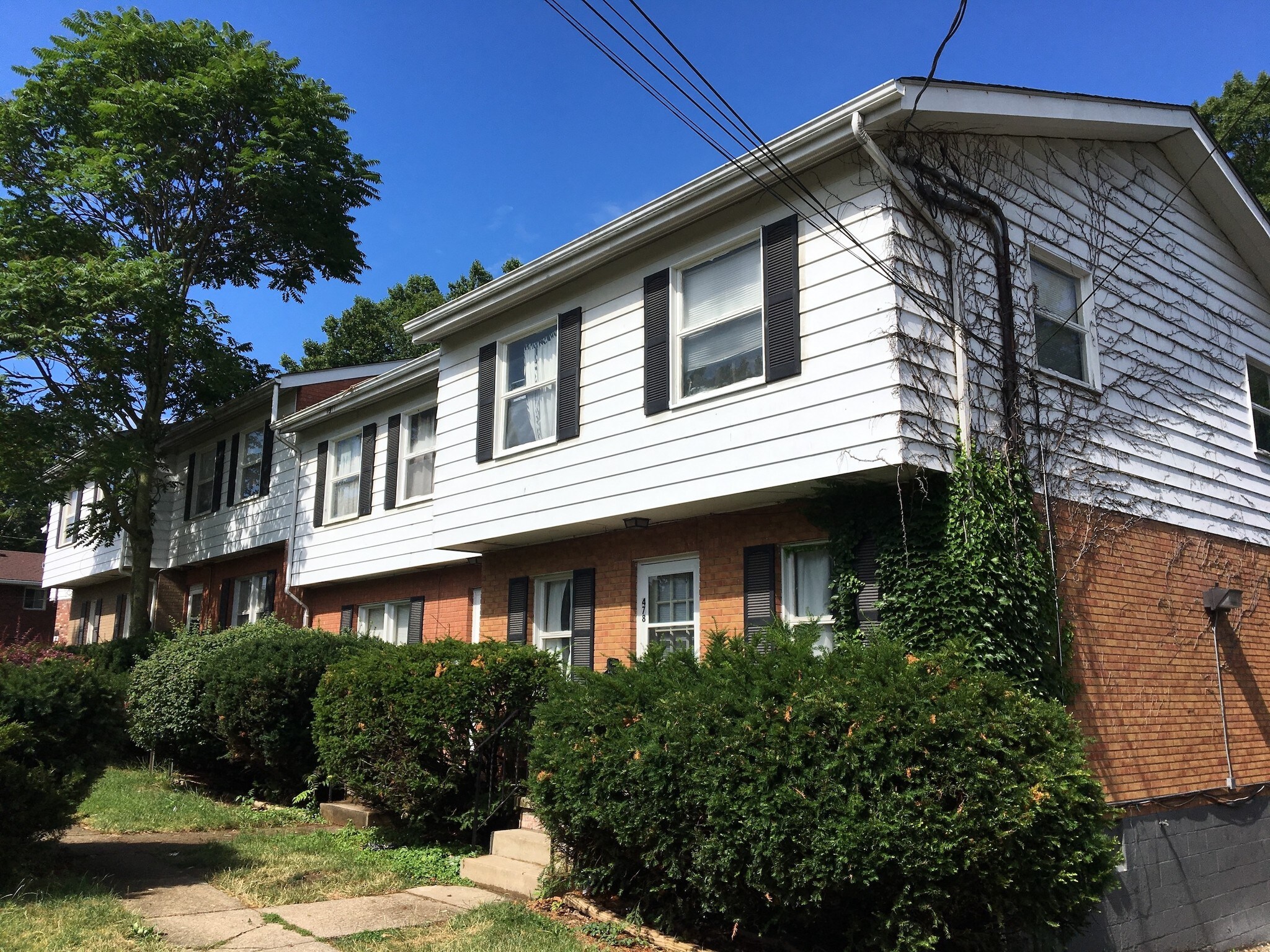 470-480 Zahn Dr, Akron, OH for sale Building Photo- Image 1 of 1