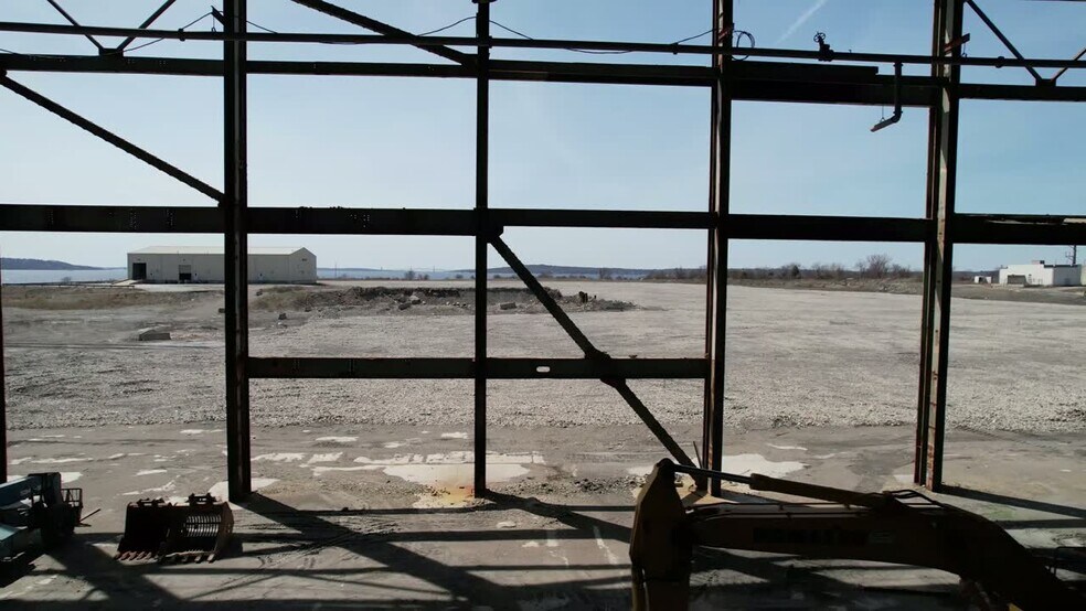 1 Brayton Point Rd, Somerset, MA 02725 82,000 SF MFG Building