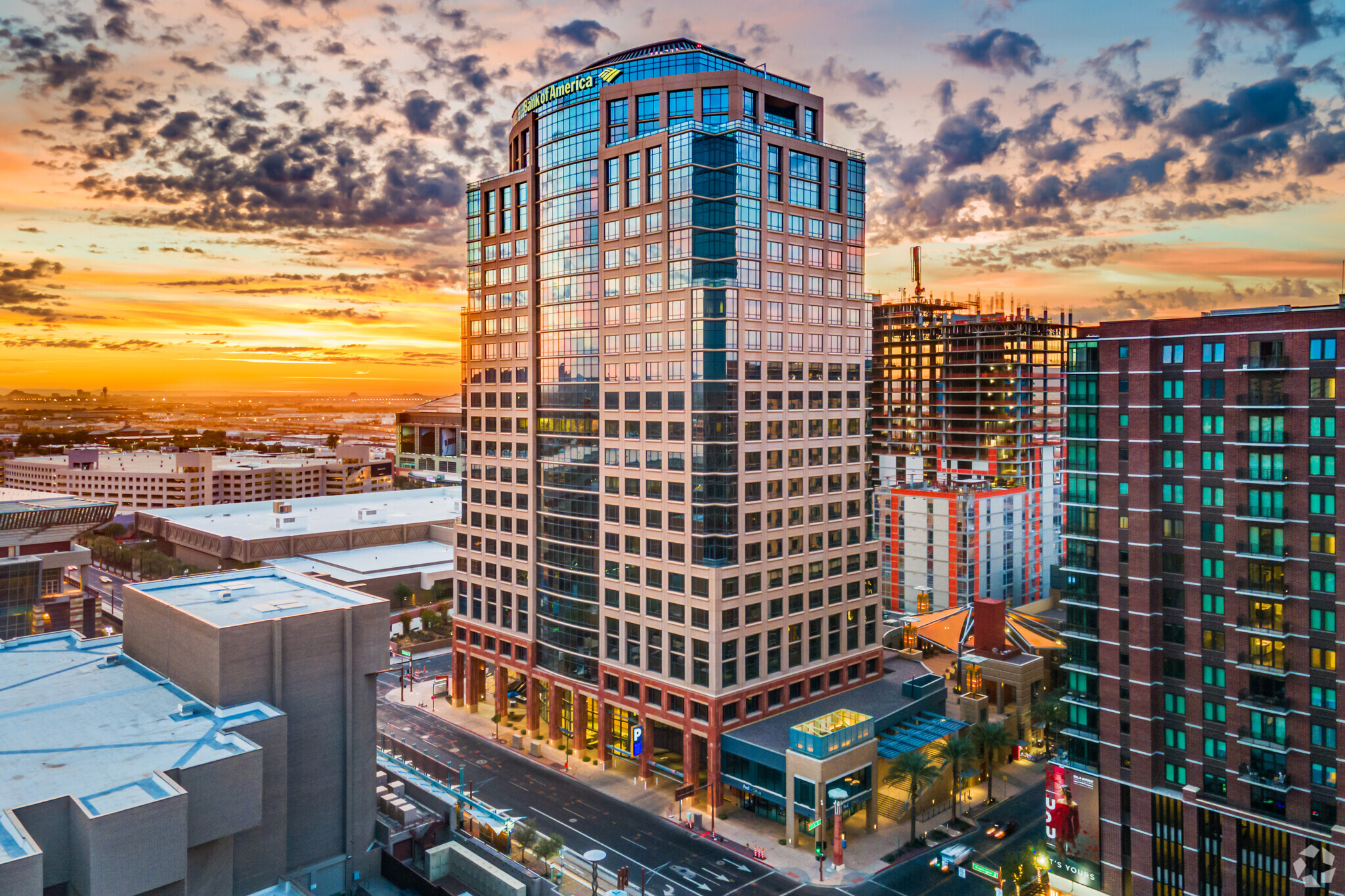 201 E Washington St, Phoenix, AZ for lease Building Photo- Image 1 of 10