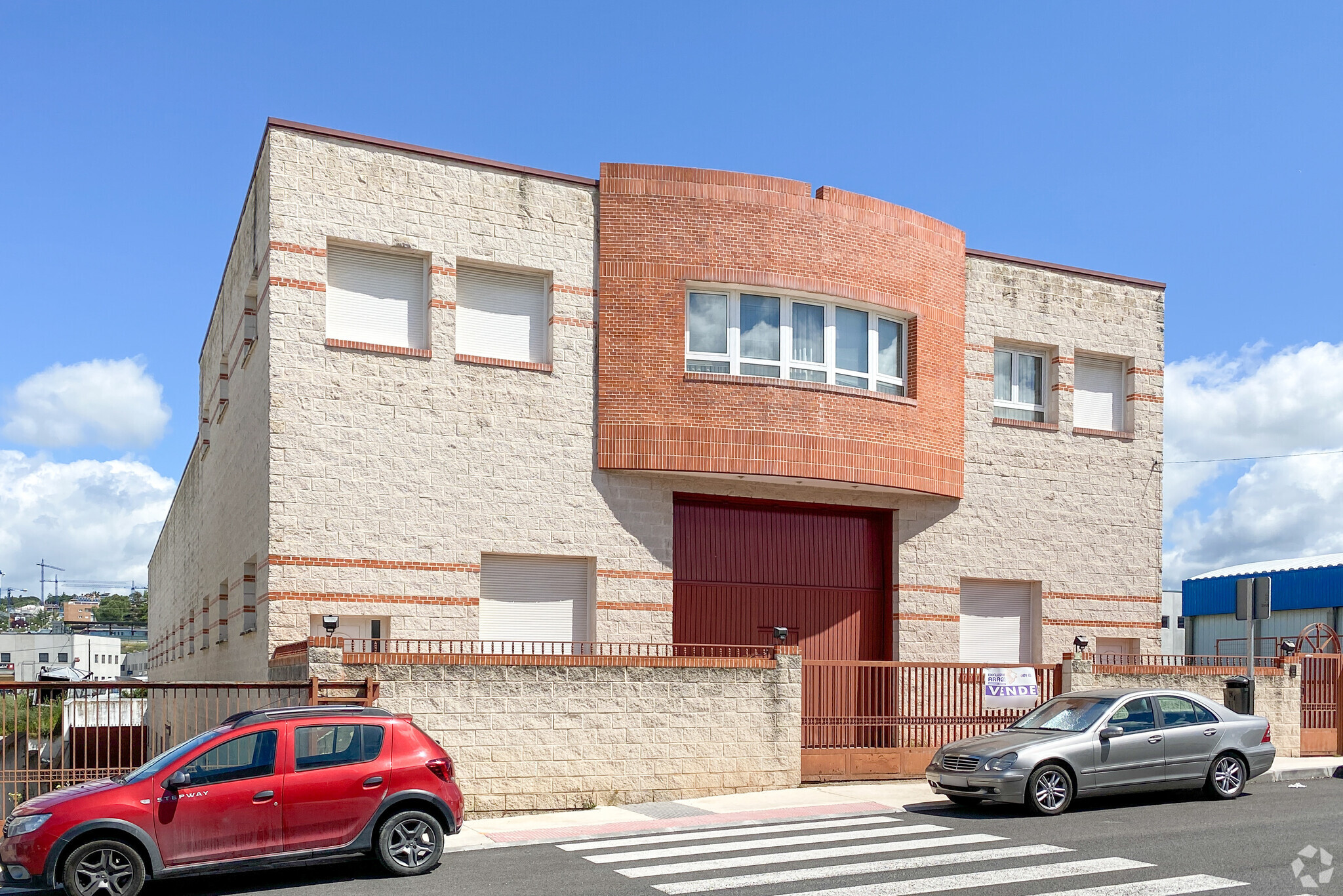 Industrial in Colmenar Viejo, Madrid for sale Primary Photo- Image 1 of 14