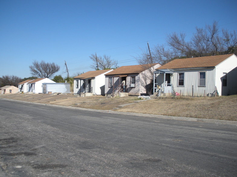 201 Lynn Dr, Harker Heights, TX for sale - Building Photo - Image 1 of 1