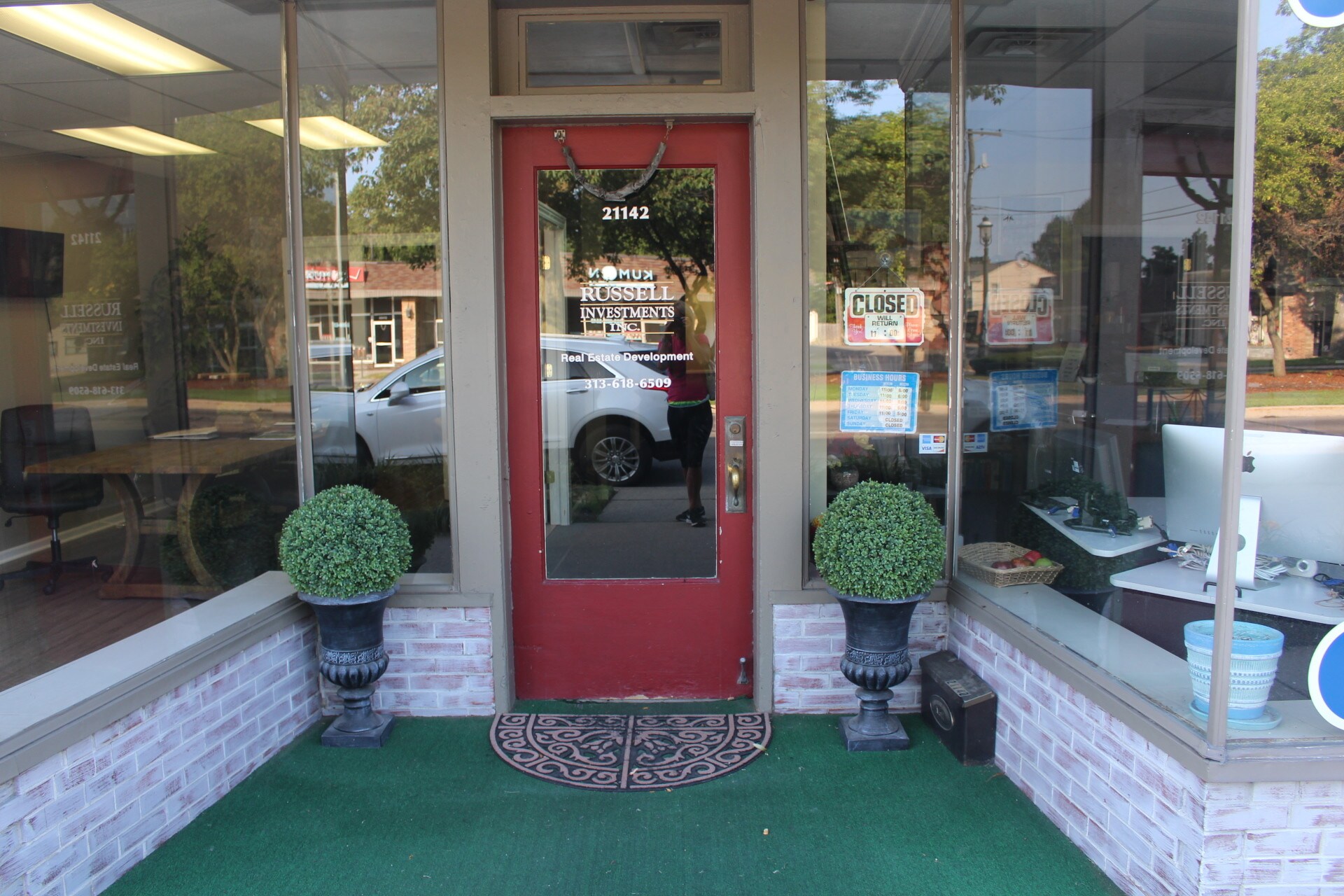 21142 Mack Ave, Grosse Pointe Woods, MI for sale Primary Photo- Image 1 of 1