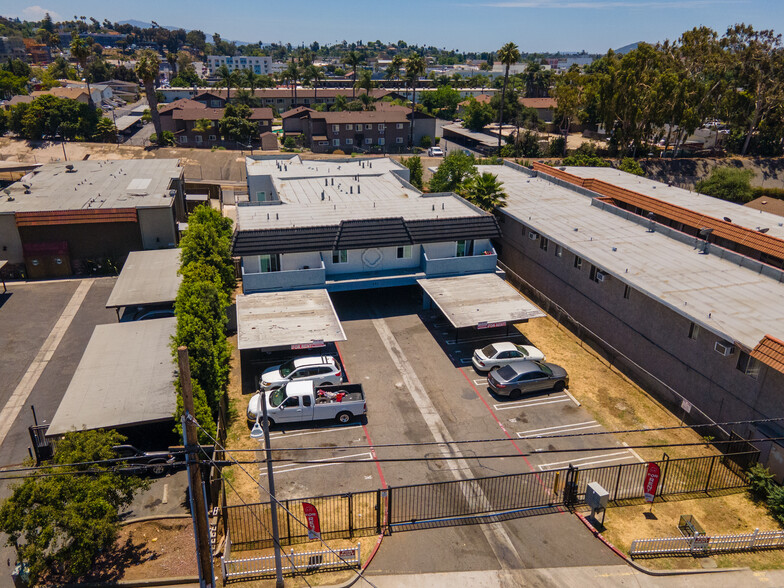 331 E Washington Ave, Escondido, CA for sale - Building Photo - Image 1 of 14