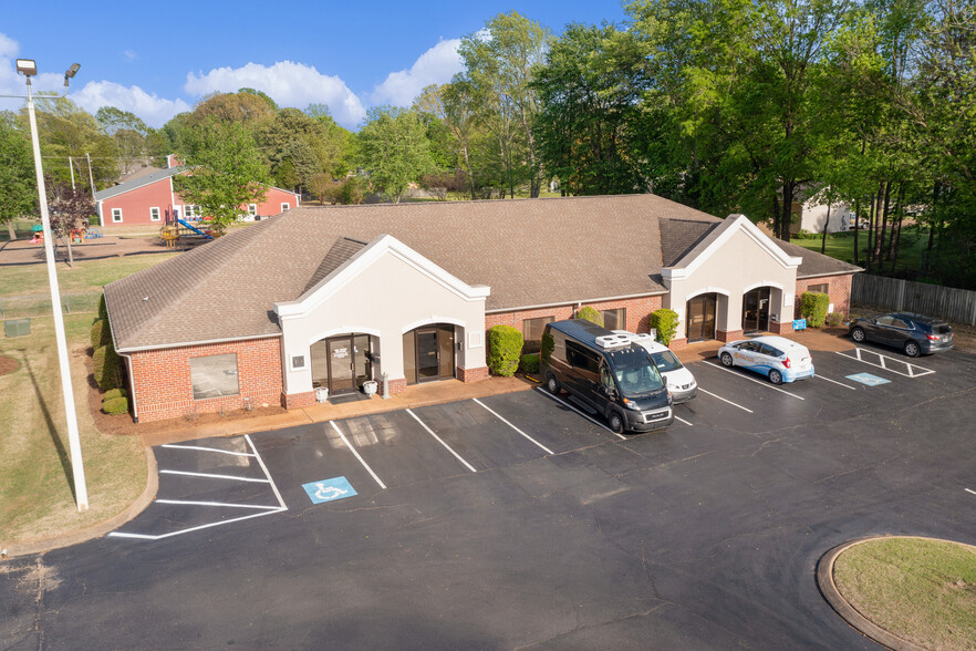 164 W University Pky, Jackson, TN for sale - Building Photo - Image 1 of 28