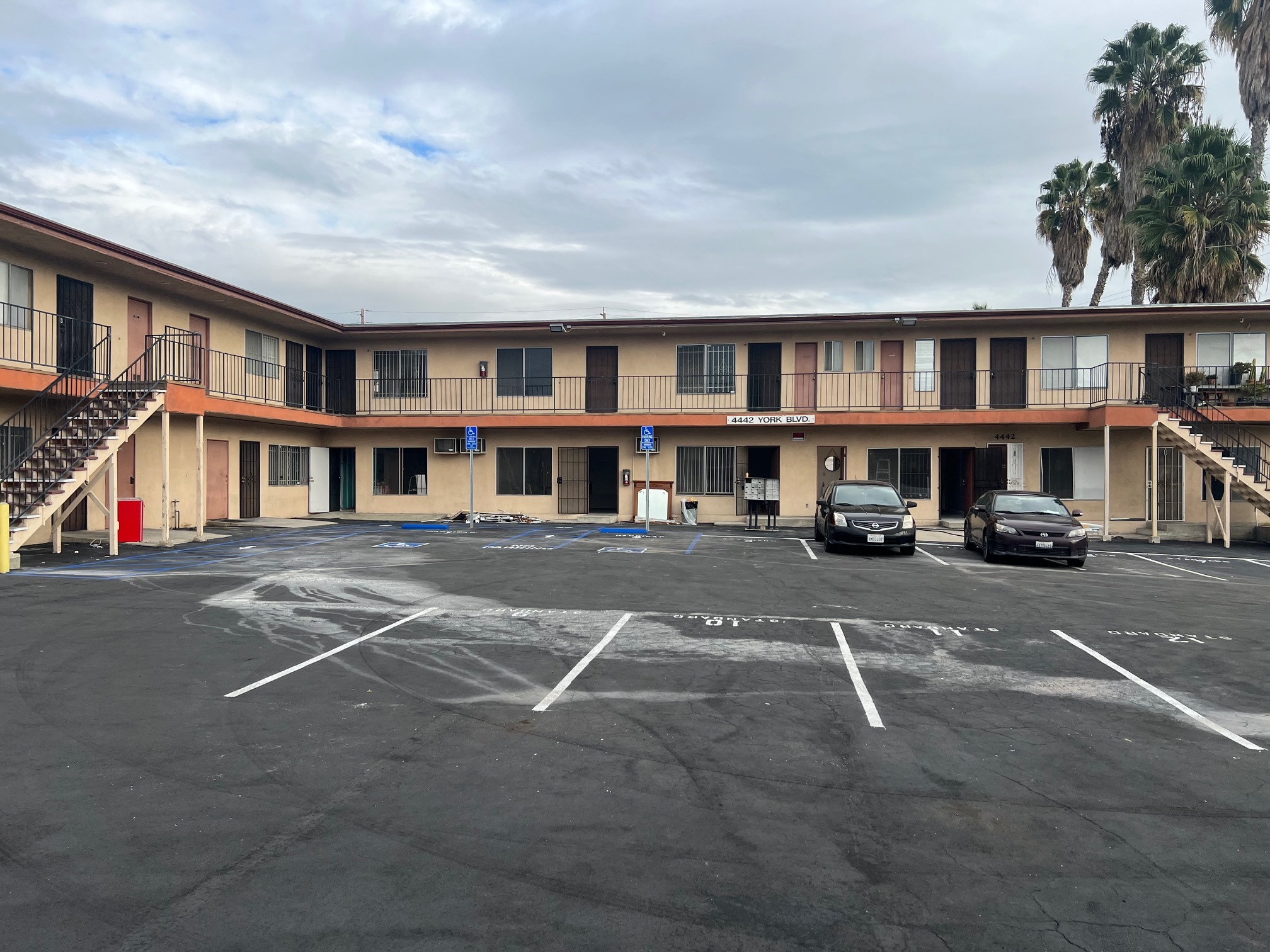 4444 York Blvd, Los Angeles, CA for lease Building Photo- Image 1 of 19