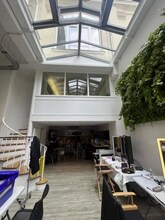 29 Rue D'Astorg, Paris for lease Interior Photo- Image 1 of 7