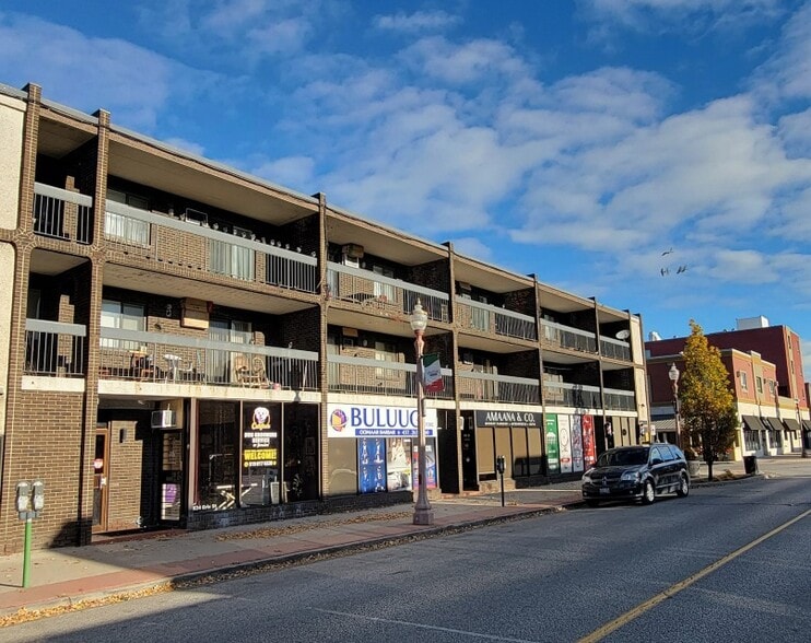 995 Elsmere Av, Windsor, ON for sale - Building Photo - Image 2 of 2
