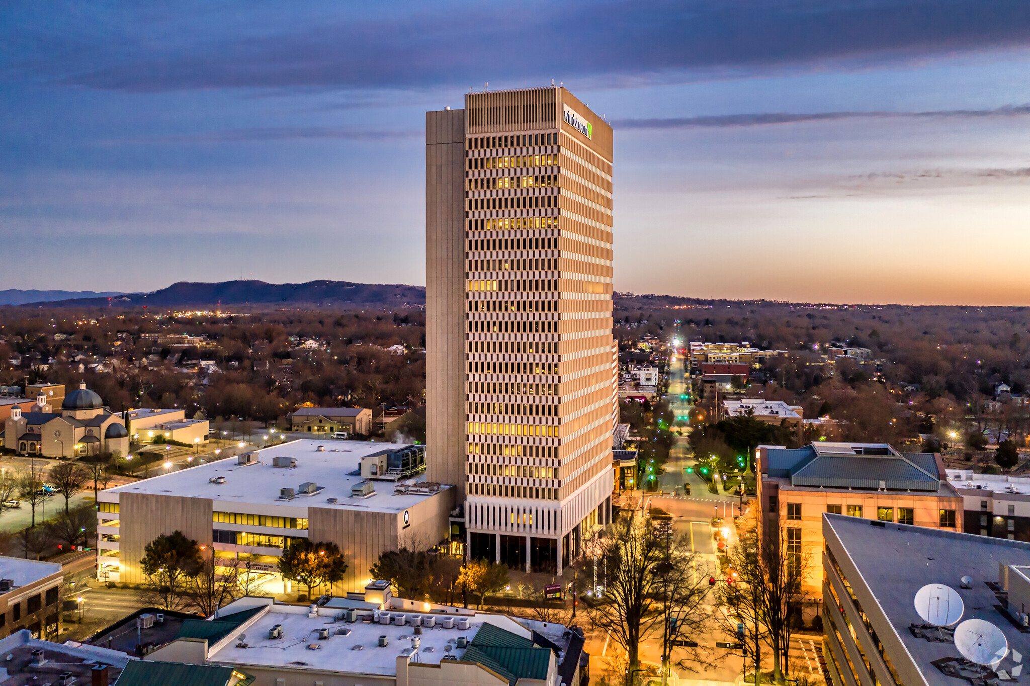 301 N Main St, Greenville, SC for lease Building Photo- Image 1 of 18