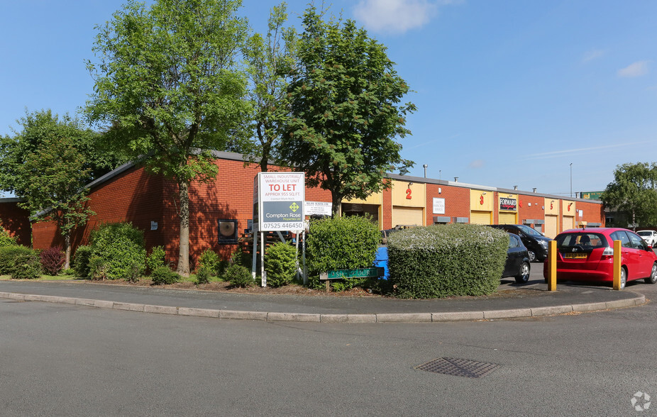 Crystal Dr, Smethwick for lease - Primary Photo - Image 1 of 4