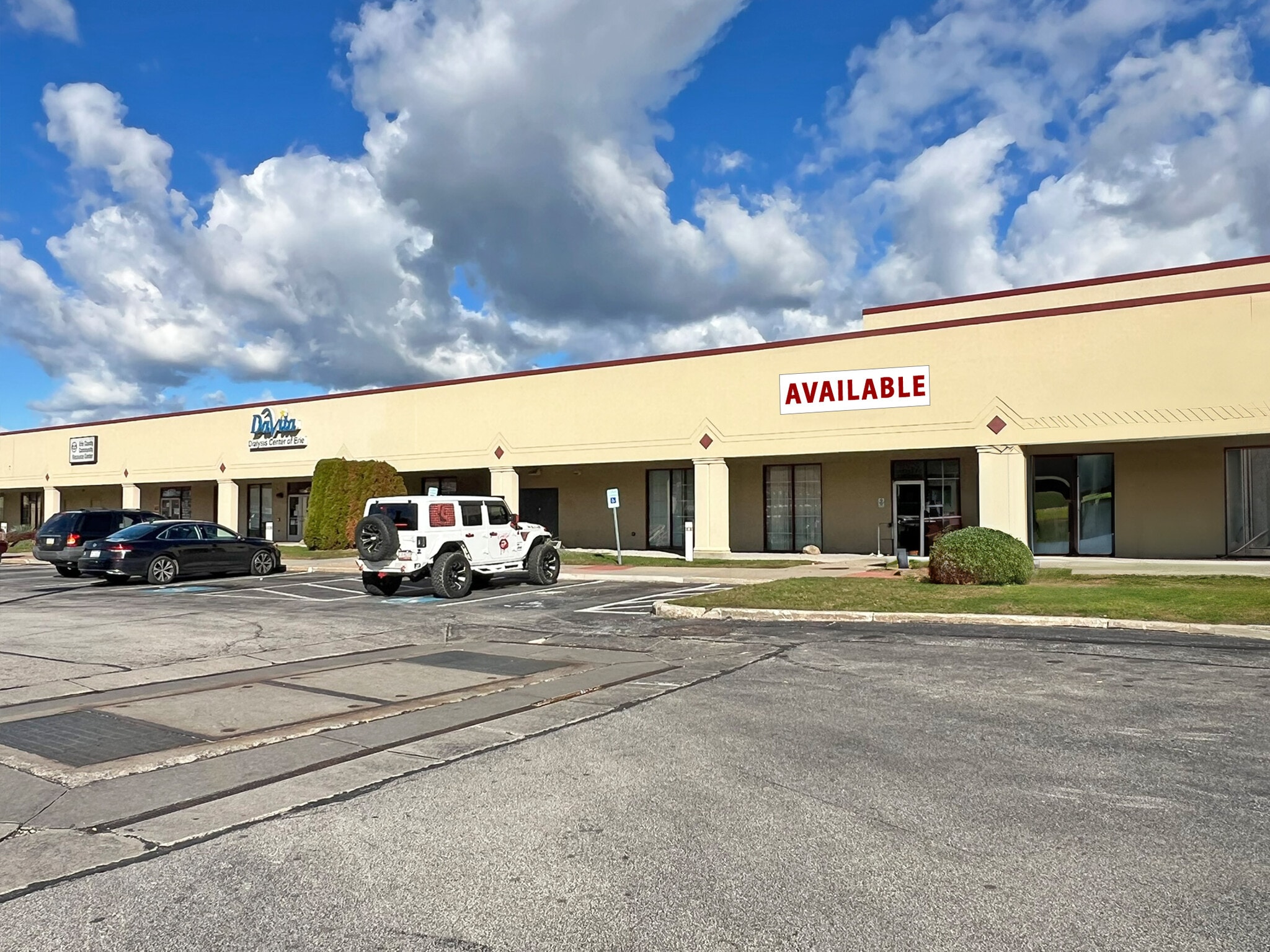 1700 Peach St, Erie, PA for lease Interior Photo- Image 1 of 21