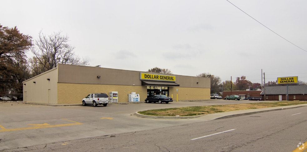 Dollar General Portfolio portfolio of 9 properties for sale on LoopNet.com - Primary Photo - Image 2 of 8