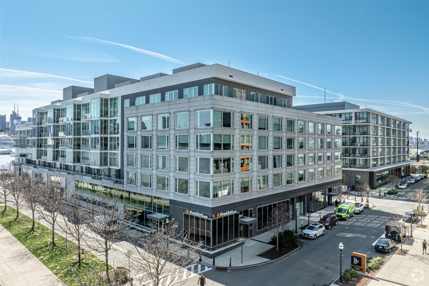 1000 Avenue At Port Imperial, Weehawken, NJ for sale - Primary Photo - Image 1 of 1