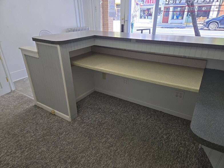 7 S Carlisle St, Greencastle, PA for lease - Building Photo - Image 3 of 10