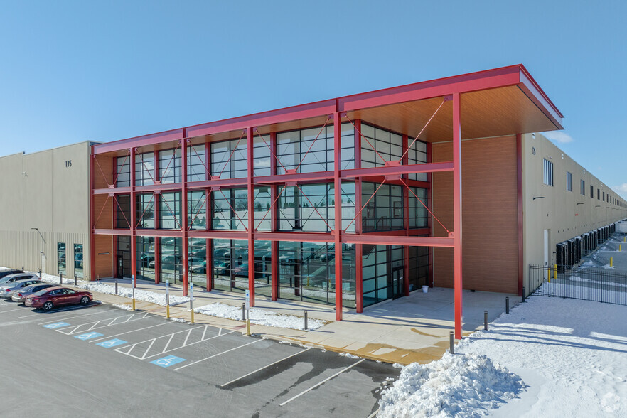 175 Cesanek Rd, Northampton, PA for lease - Building Photo - Image 1 of 19