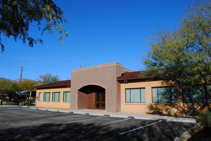 3988 E Fort Lowell Rd, Tucson, AZ for sale - Building Photo - Image 2 of 2