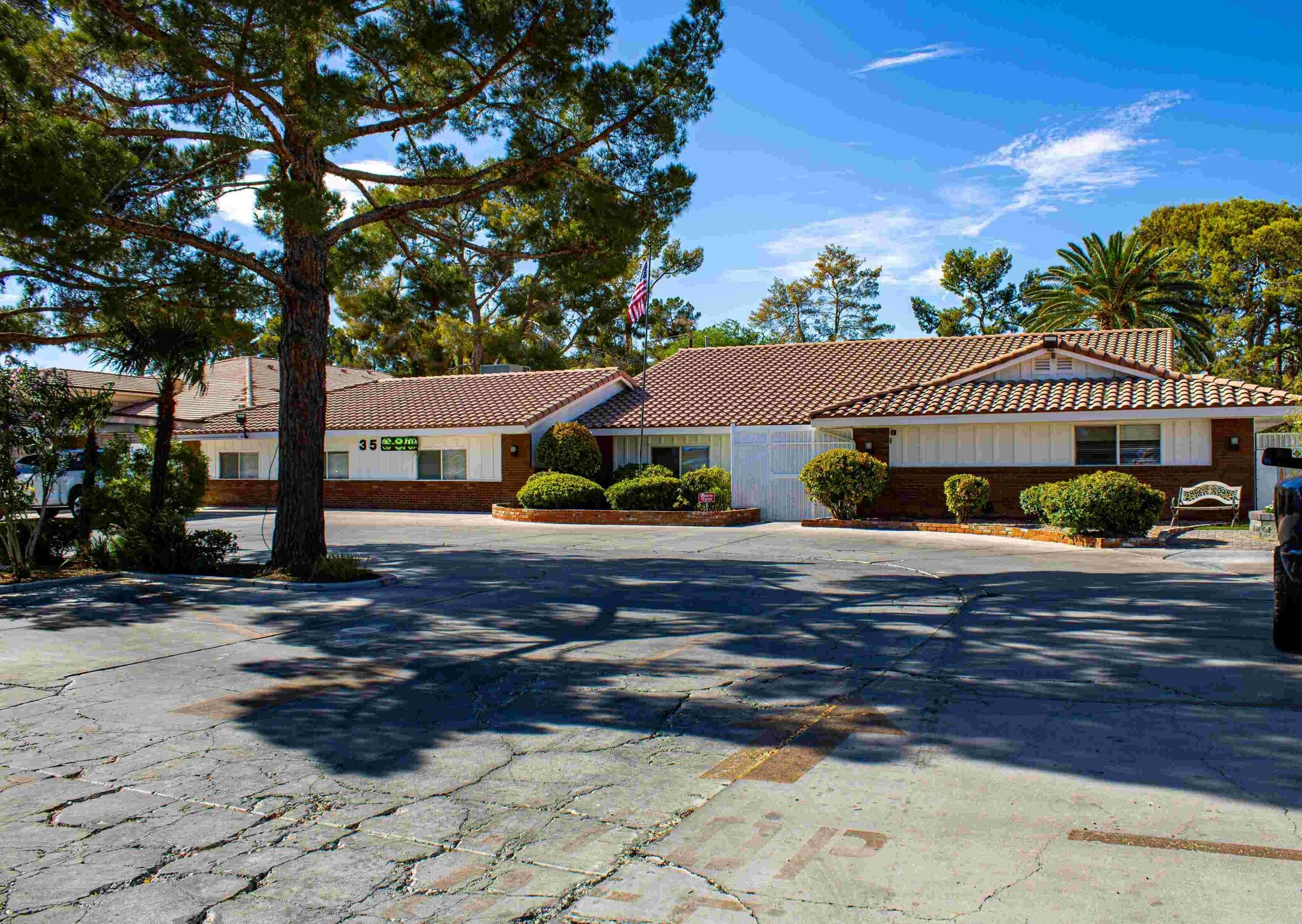 3551 E Sunset Rd, Las Vegas, NV for sale Building Photo- Image 1 of 54